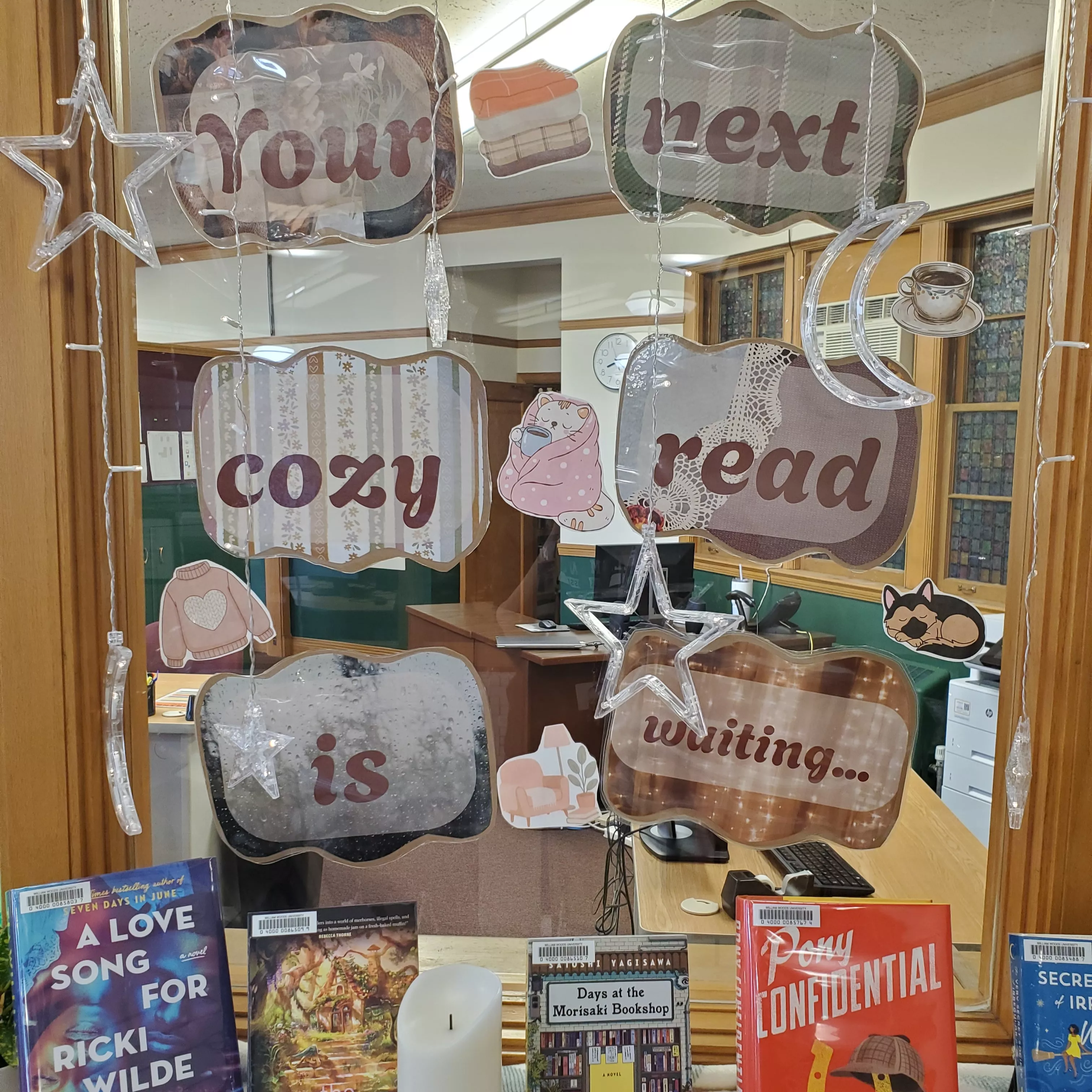 Cozy Read Display